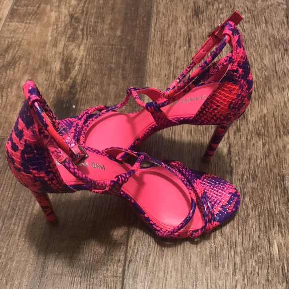 GIANNI BINI NWT PINK BLUE SNAKE SANDAL HEELS - Picture 5 of 7